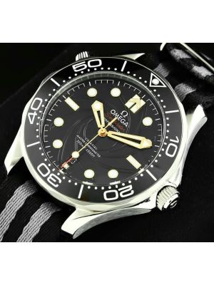 OMEGA Seamaster Diver 300M 007 James Bond Mens Watch