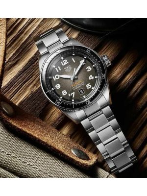 tag-heuer-autavia-isograph-calibre-5-watch
