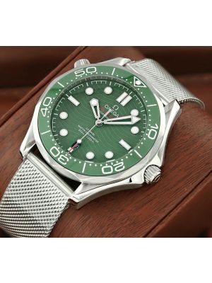 Omega Seamaster Diver 300m Co-Axial Master Chronometer Watch