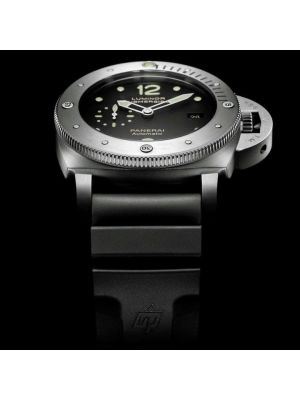 Panerai Luminor 1950 Submersible
